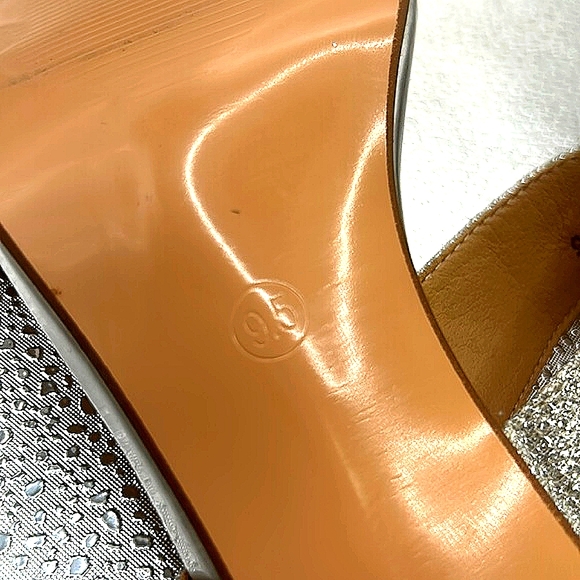 NWOB IDIFU Hi Womens Sandals Size 9.5 Ankle Strap Heeled Silver Shoes - Picture 5 of 5